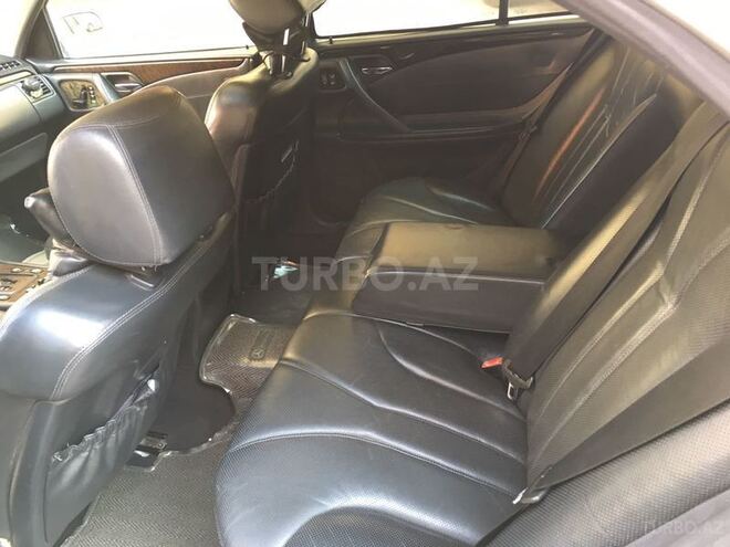 Mercedes E 240 2000, 220,000 km - 2.4 л - Sumqayıt