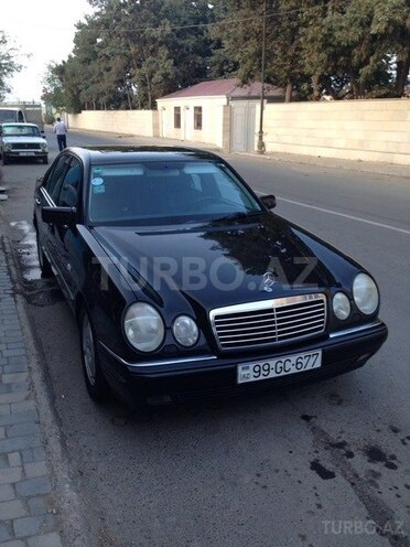 Mercedes E 200 1998, 260,000 km - 2.0 l - Bakı