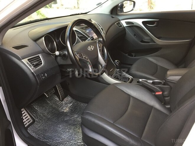 Hyundai Elantra 2014, 30,000 km - 1.8 l - Bakı