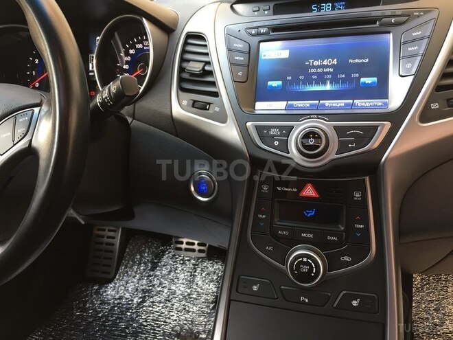 Hyundai Elantra 2014, 30,000 km - 1.8 l - Bakı