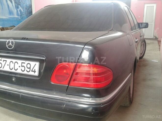 Mercedes E 240 1998, 265,000 km - 2.4 l - Gəncə