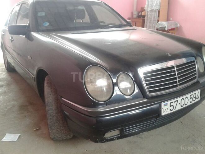 Mercedes E 240 1998, 265,000 km - 2.4 l - Gəncə