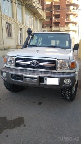 Toyota Land Cruiser 2012, 10,000 km - 4.2 л - Bakı