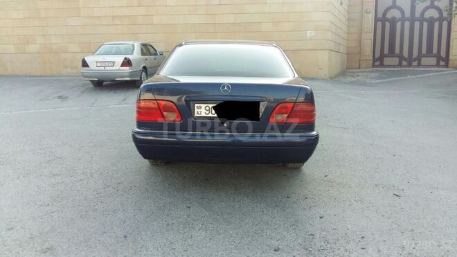 Mercedes C 240 1998, 330,000 km - 2.4 l - Bakı
