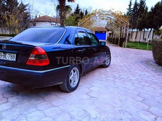 Mercedes C 180 1997, 299,900 km - 1.8 l - Bakı