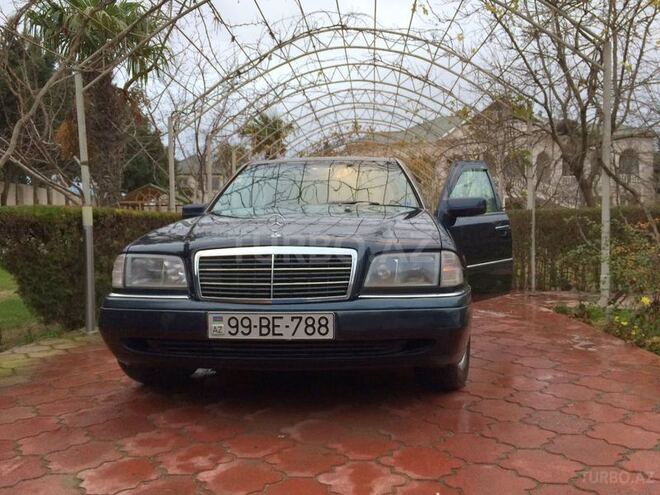 Mercedes C 180 1997, 299,900 km - 1.8 l - Bakı