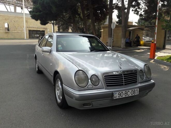 Mercedes E 200 1996, 266,350 km - 2.0 l - Bakı
