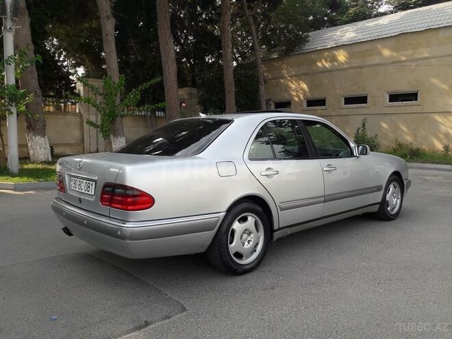Mercedes E 200 1996, 266,350 km - 2.0 l - Bakı