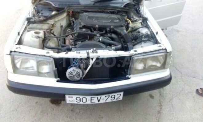 Mercedes 190 1990, 407,414 km - 2.0 l - Bakı