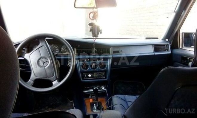 Mercedes 190 1990, 407,414 km - 2.0 l - Bakı