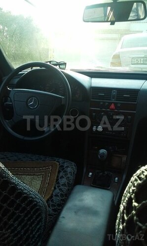 Mercedes C 220 1999, 335,000 km - 2.2 l - Bakı