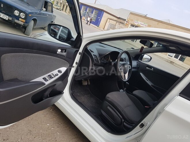 Hyundai Accent 2012, 78,000 km - 1.6 l - Şabran