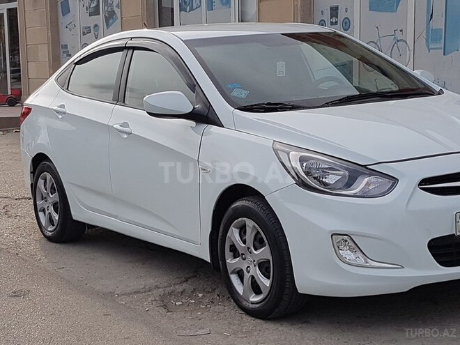 Hyundai Accent 2012, 78,000 km - 1.6 l - Şabran