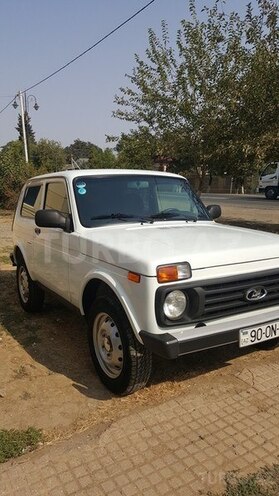 LADA (VAZ) Niva 2015, 40,000 km - 1.7 l - Masallı