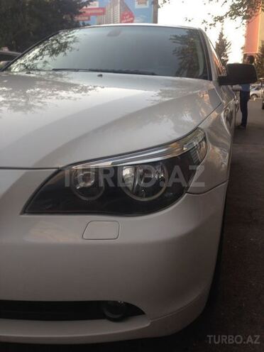 BMW 520 2005, 275,000 km - 2.2 л - Bakı