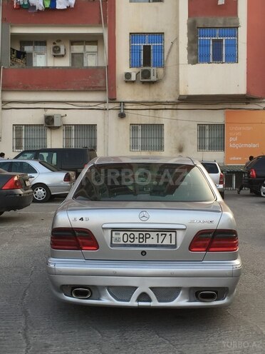 Mercedes E 240 1997, 193,604 km - 2.4 l - Xırdalan