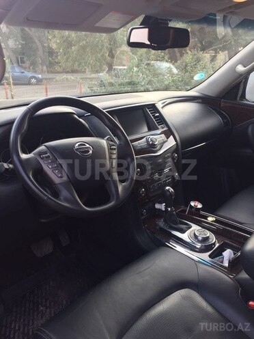 Nissan Patrol 2013, 44,000 km - 5.6 l - Bakı
