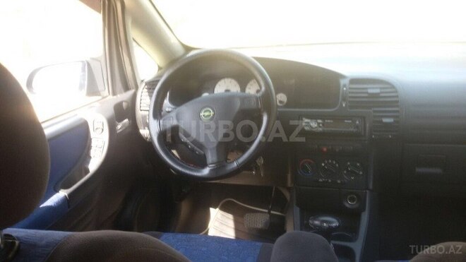 Opel Zafira 2000, 325,000 km - 1.8 l - Qobustan