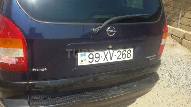 Opel Zafira 2000, 325,000 km - 1.8 l - Qobustan