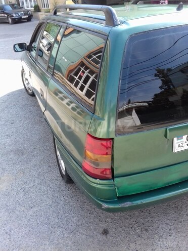 Opel Astra 1997, 250,000 km - 1.6 l - Bakı