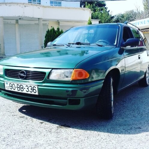 Opel Astra 1997, 250,000 km - 1.6 l - Bakı