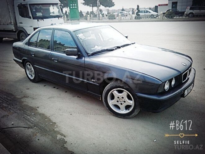 BMW 525 1995, 123,333 km - 0.3 л - Sumqayıt