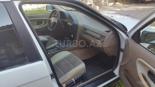 BMW 316 1994, 297,000 km - 1.6 l - Bakı