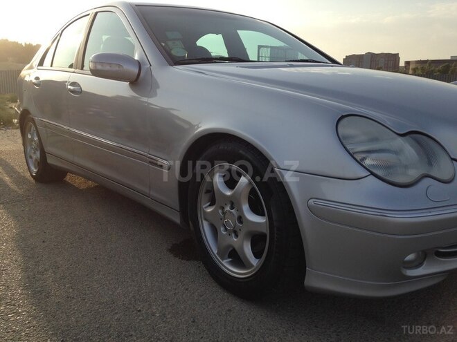 Mercedes C 220 2001, 237,000 km - 2.2 л - Bakı