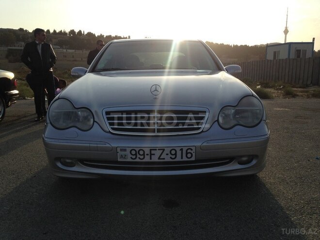 Mercedes C 220 2001, 237,000 km - 2.2 л - Bakı