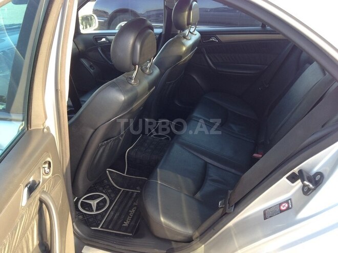 Mercedes C 220 2001, 237,000 km - 2.2 л - Bakı