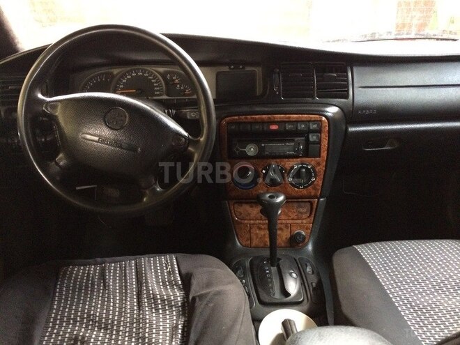 Opel Vectra 1995, 168,000 km - 2.0 l - Bakı