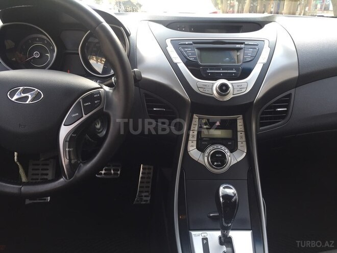 Hyundai Elantra 2012, 240,000 km - 1.8 l - Bakı