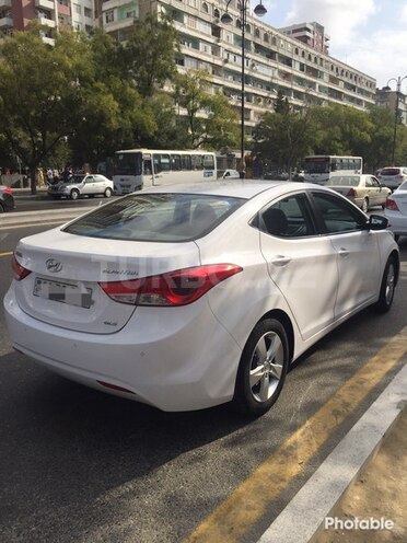 Hyundai Elantra 2012, 240,000 km - 1.8 l - Bakı