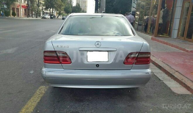 Mercedes E 240 1999, 317,936 km - 2.4 л - Bakı