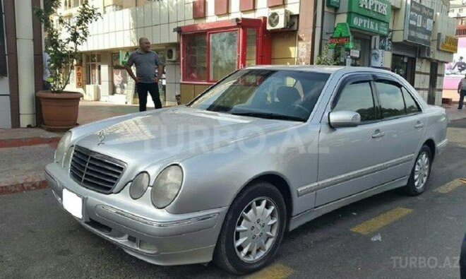 Mercedes E 240 1999, 317,936 km - 2.4 л - Bakı