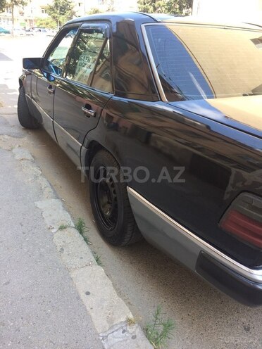 Mercedes E 200 1991, 250,000 km - 2.0 l - Bakı