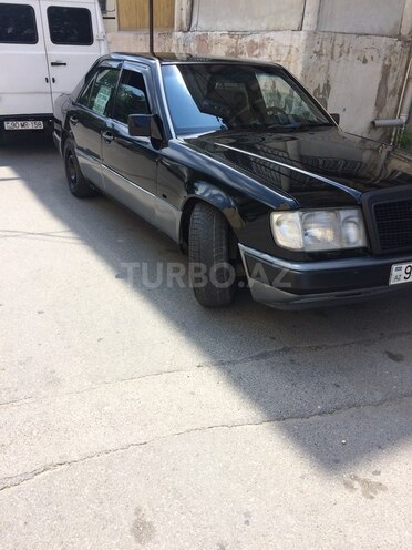 Mercedes E 200 1991, 250,000 km - 2.0 l - Bakı