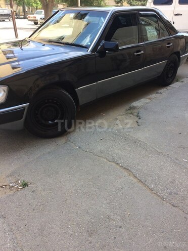 Mercedes E 200 1991, 250,000 km - 2.0 l - Bakı