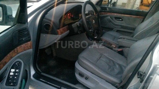 BMW 528 1997, 300,000 km - 2.8 l - Sumqayıt