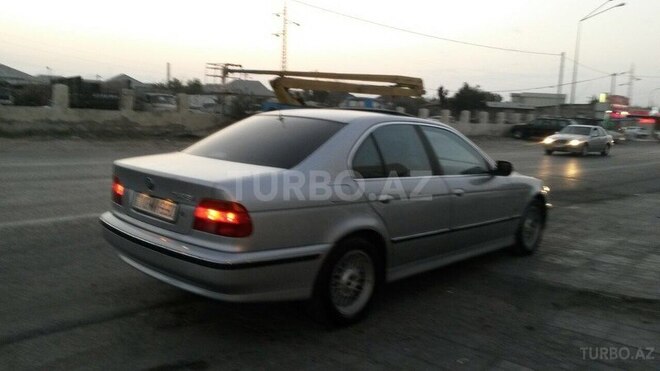 BMW 528 1997, 300,000 km - 2.8 l - Sumqayıt