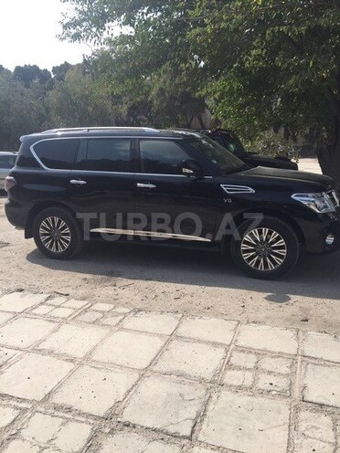 Nissan Patrol 2013, 44,000 km - 5.6 l - Bakı