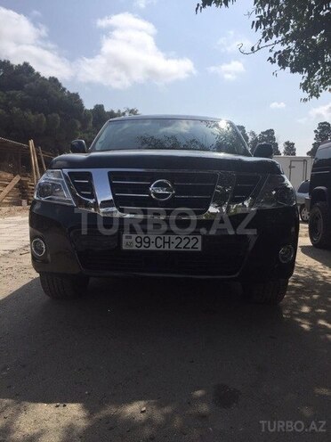 Nissan Patrol 2013, 44,000 km - 5.6 l - Bakı