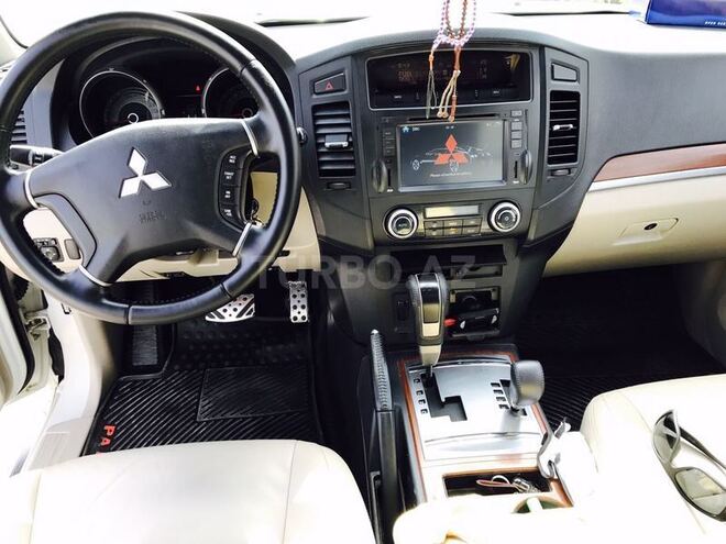 Mitsubishi Pajero 2007, 104,000 km - 3.0 l - Bakı