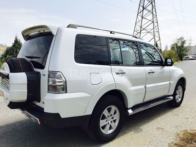 Mitsubishi Pajero 2007, 104,000 km - 3.0 l - Bakı