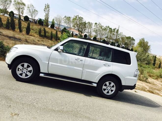 Mitsubishi Pajero 2007, 104,000 km - 3.0 l - Bakı
