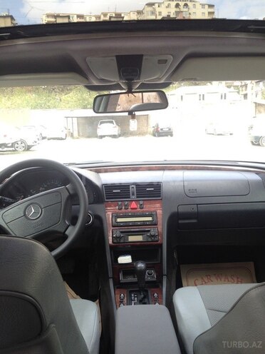 Mercedes C 200 1999, 250,000 km - 2.0 l - Bakı