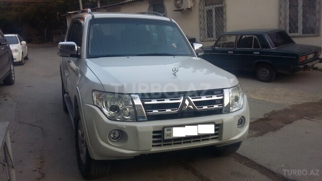 Mitsubishi Pajero 2012, 135,000 km - 3.5 л - Bakı