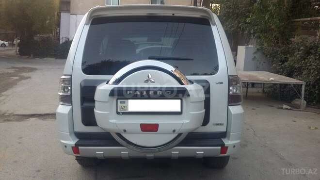 Mitsubishi Pajero 2012, 135,000 km - 3.5 л - Bakı