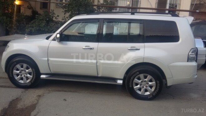 Mitsubishi Pajero 2012, 135,000 km - 3.5 л - Bakı