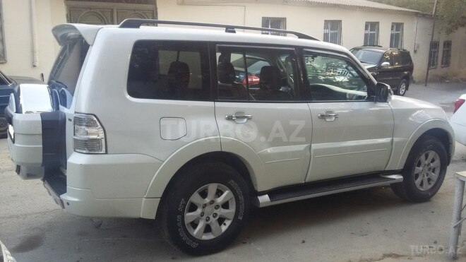 Mitsubishi Pajero 2012, 135,000 km - 3.5 л - Bakı